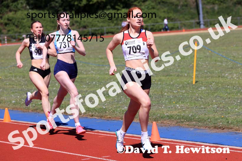 Womens seniors and under-20s 800 metres, 2025 North Eastern Track and Field Champs., Shildon, County Durham. Photo: David T. Hewitson/Sports for All Pics
